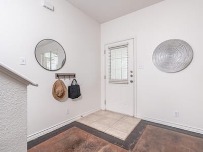 Property photo 4 at 200 Sandstone DR Unit #E/F - Sonterra West Ph Iib-1, Jarrell, TX