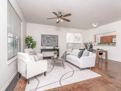 Property photo 5 at 200 Sandstone DR Unit #E/F - Sonterra West Ph Iib-1, Jarrell, TX
