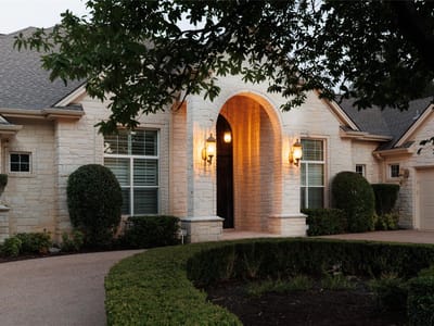 Living area at 200 Stardust LN - 4 bed 3 bath home
