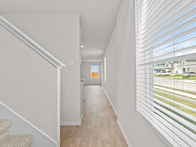 Primary bedroom at 200 Varner WAY - 5 bed 2 bath home