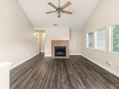 Property photo 5 at 2000 Andover DR - 3 bed 1 bath home