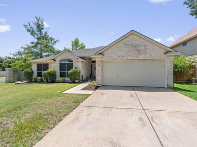 Living area at 2000 Dayflower TRCE - 4 bed 2 bath home
