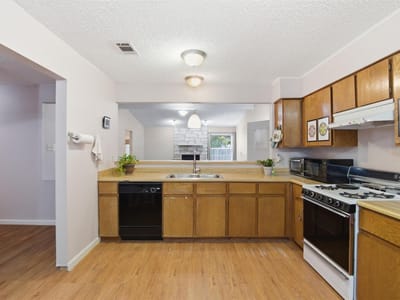 Primary bedroom at 2000 Magazine ST - 4 bed 3 bath home