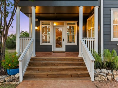 Property photo 2 at 20000 Victoria Chase RD - 3 bed 2 bath home