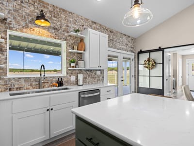 Living area at 2002 County Road 1154 - 4 bed 2 bath home