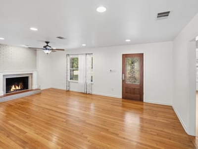 Property photo 5 at 2003 Woodmont Ave - 3 bed 2 bath home