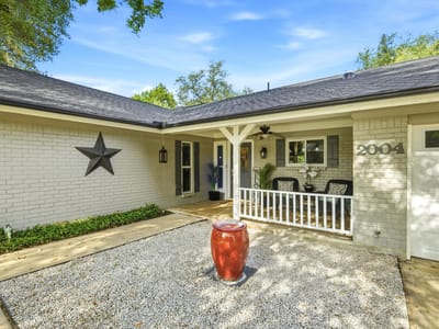 Primary bedroom at 2004 Creekview DR - 4 bed 2 bath home