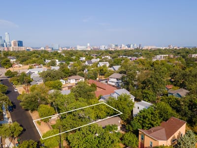 Property photo 4 at 2004 Pennsylvania Ave Unit #A - 5 bed 3 bath home
