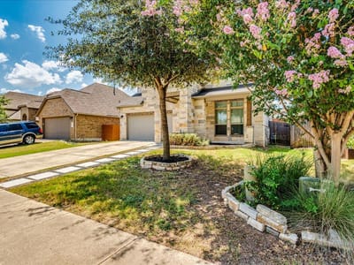 Property photo 2 at 2005 Garretts WAY - 3 bed 2 bath home