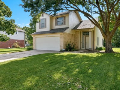 Property photo 3 at 2008 Quail Valley Dr - 4 bed 2 bath home