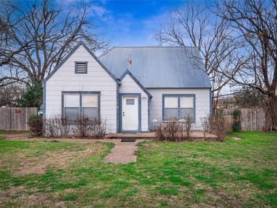 Kitchen at 201-205 S Highway 183 - Atkin Add, Leander, TX