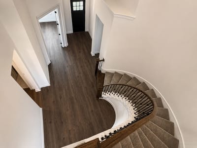 Property photo 3 at 201 Archway LN - 5 bed 4 bath home