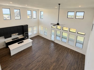 Property photo 4 at 201 Archway LN - 5 bed 4 bath home
