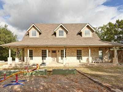 Primary bedroom at 201 Comanche Cp - 4 bed 2 bath home