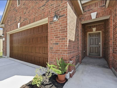 Property photo 4 at 201 Connor Elkins DR - 4 bed 2 bath home