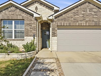 Property photo 3 at 201 Connor LN - 4 bed 2 bath home