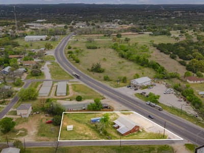 Photo 2 of 9 at 201 N Us Highway 281 - Johnson City, Johnson City, TX