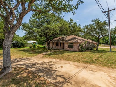 Property photo 3 at 201 River Lake DR - 3 bed 2 bath home