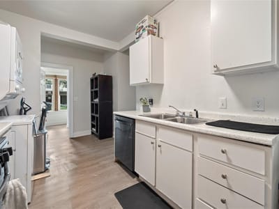 Living area at 201 W 31st ST Unit #A - 3 bed 1 bath home