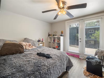 Primary bedroom at 201 West 31st ST Unit #E - 2 bed 1 bath home