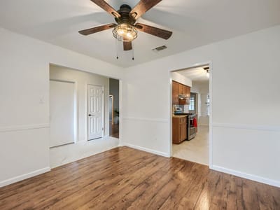 Photo 5 of 21 at 201 Woodstone DR - 3 bed 2 bath home