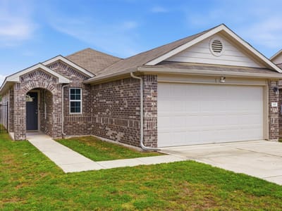 Living area at 201 Yoakum ST - 3 bed 2 bath home
