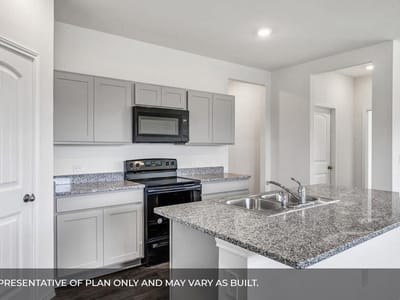 Property photo 3 at 20131 Heinrich LN - 5 bed 3 bath home