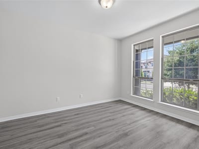 Property photo 5 at 2017 Semillon ST - 5 bed 4 bath home