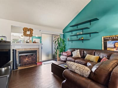 Living area at 2018 W Rundberg LN Unit #4B - 2 bed 2 bath home