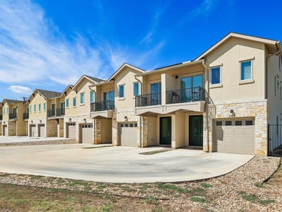 Property photo 3 at 202 Tesla CIR - 4 bed 3 bath home