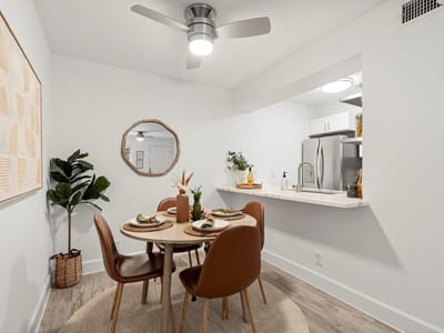 Property photo 4 at 2020 S Congress Ave Unit #2114 - 1 bed 1 bath home