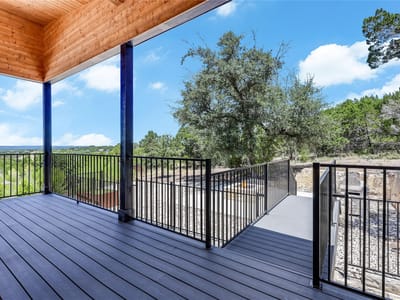 Property photo 3 at 20202 Lincoln CV - 3 bed 2 bath home