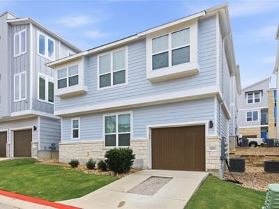 Property photo 3 at 2021 Sharper Mews LN - 2 bed 2 bath home