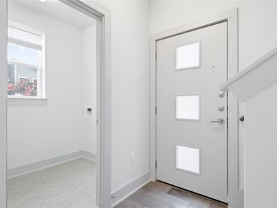 Property photo 4 at 2021 Sharper Mews LN - 2 bed 2 bath home