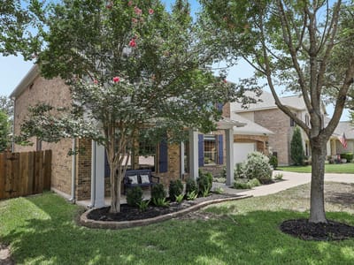 Kitchen at 2023 Nelson Ranch LOOP - 4 bed 4 bath home