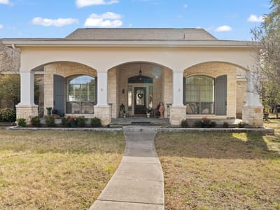 Kitchen at 203 Circle Oaks Dr - 4 bed 3 bath home