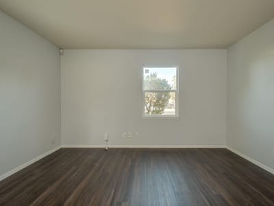 Photo 5 of 33 at 203 Cooper DR - 3 bed 1 bath home