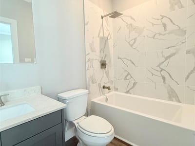 Primary bedroom at 2031 Applewood DR - 3 bed 3 bath home
