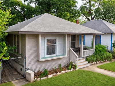 Photo 3 - 2032 E Cesar Chavez ST Photo 3 of 33 at 2032 E Cesar Chavez ST - East Austin, Austin, TX
