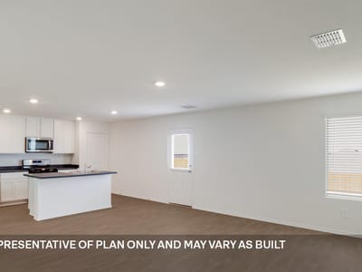 Property photo 2 at 204 Childress ST - 5 bed 2 bath home