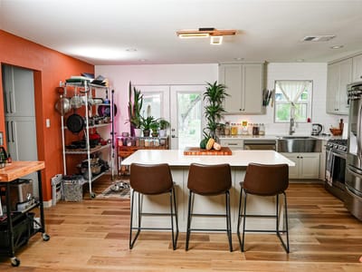 Primary bedroom at 204 Chippendale Ave - 3 bed 1 bath home