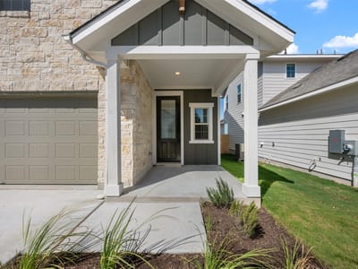 Property photo 3 at 204 Clover BND - 5 bed 3 bath home