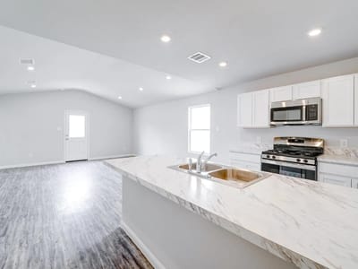 Photo 5 of 6 at 204 Enclave Manor DR - 5 bed 2 bath home