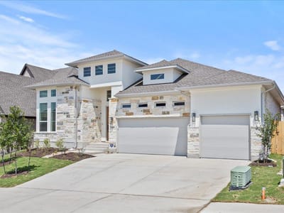Property photo 4 at 204 Firethorn CV - 4 bed 3 bath home