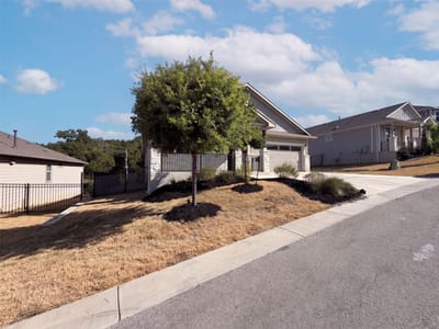 Property photo 2 at 204 Florenz LN - 4 bed 2 bath home