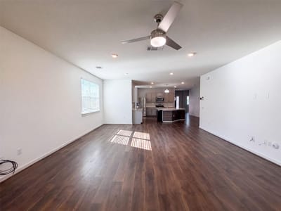 Property photo 4 at 204 Florenz LN - 4 bed 2 bath home