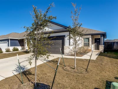 Living area at 204 Kellys Heroes Way - 3 bed 2 bath home