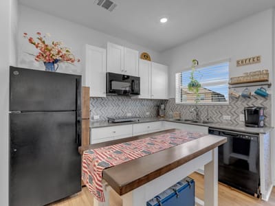 Property photo 3 at 204 Lone Cedar RD - 5 bed 3 bath home