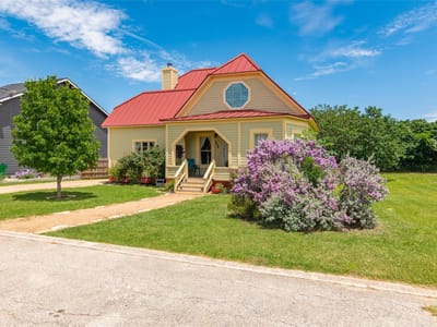 Property photo 3 at 204 Prim Rose ST - 3 bed 3 bath home