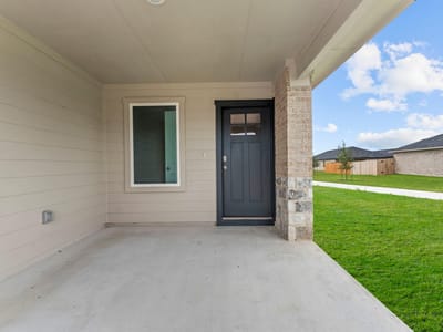Living area at 204 Raymondville Path - 4 bed 2 bath home